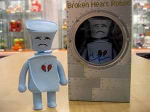 broken-heart-robot