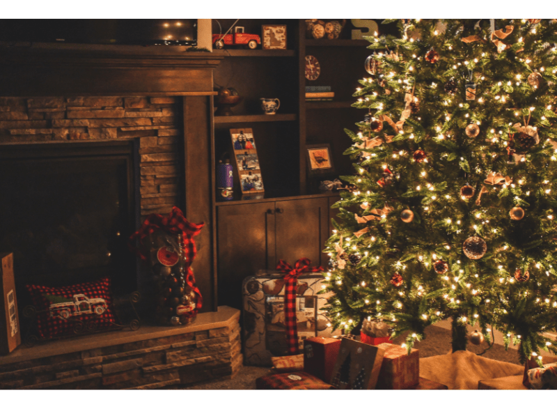 درخت کریسمس و هدایا